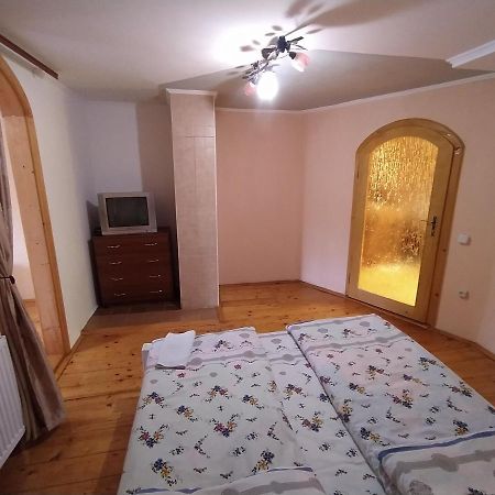 Guest House Izky Exterior foto